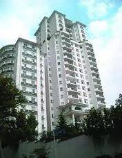 انتقاد مدرس دانشگاه از بلندمرتبه سازی در همدان