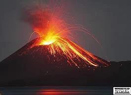 وقتی برق از گدازه های داغ آتشفشانی تولید می‌‌شود