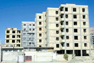 انبوه‌سازان زمین می‌گیرند، خدمات می‌دهند