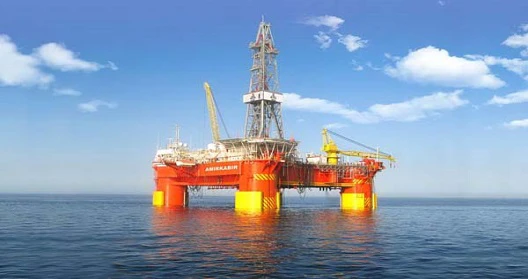 خطر غرق شدن تنها سکوی حفاری ایران در دریای خزر رفع شد