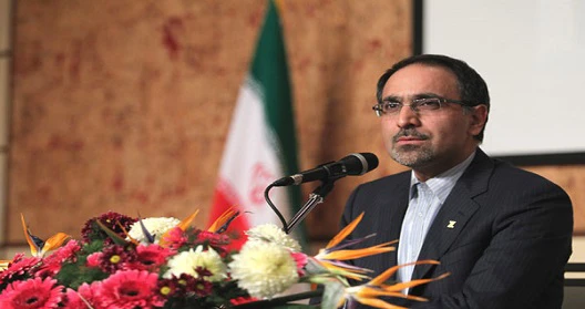 تنگنای عجیب مالی در کشور داریم