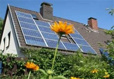 ایران رتبه بالای دنیا را در قابلیت تولید انرژی خورشیدی دارد 