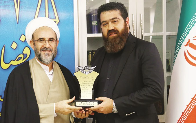 از مدیرعامل هافمن تجلیل شد