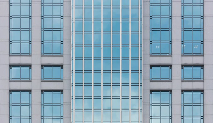 نقش جام و خلوت شیشه‌ای خیام