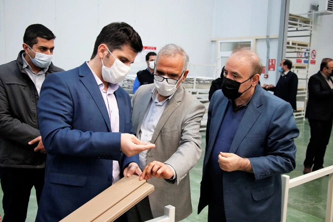 بازدید معاون استاندار و هیئت همراه از گروه کارخانجات آدوپن پلاستیک پرشین