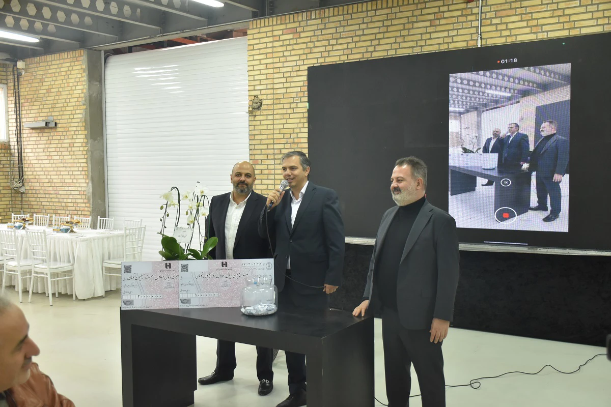 ساتیان جشن 21 سالگی خود را برگزار کرد